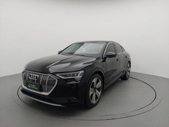 AUDI E-TRON ELÉTRICO SPORTBACK PERFORMANCE QUATTRO AUDI E-TRON ELÉTRICO SPORTBACK PERFORMANCE QUATTRO